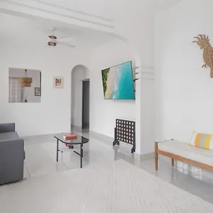 Casa Blanca In Villa San Juan